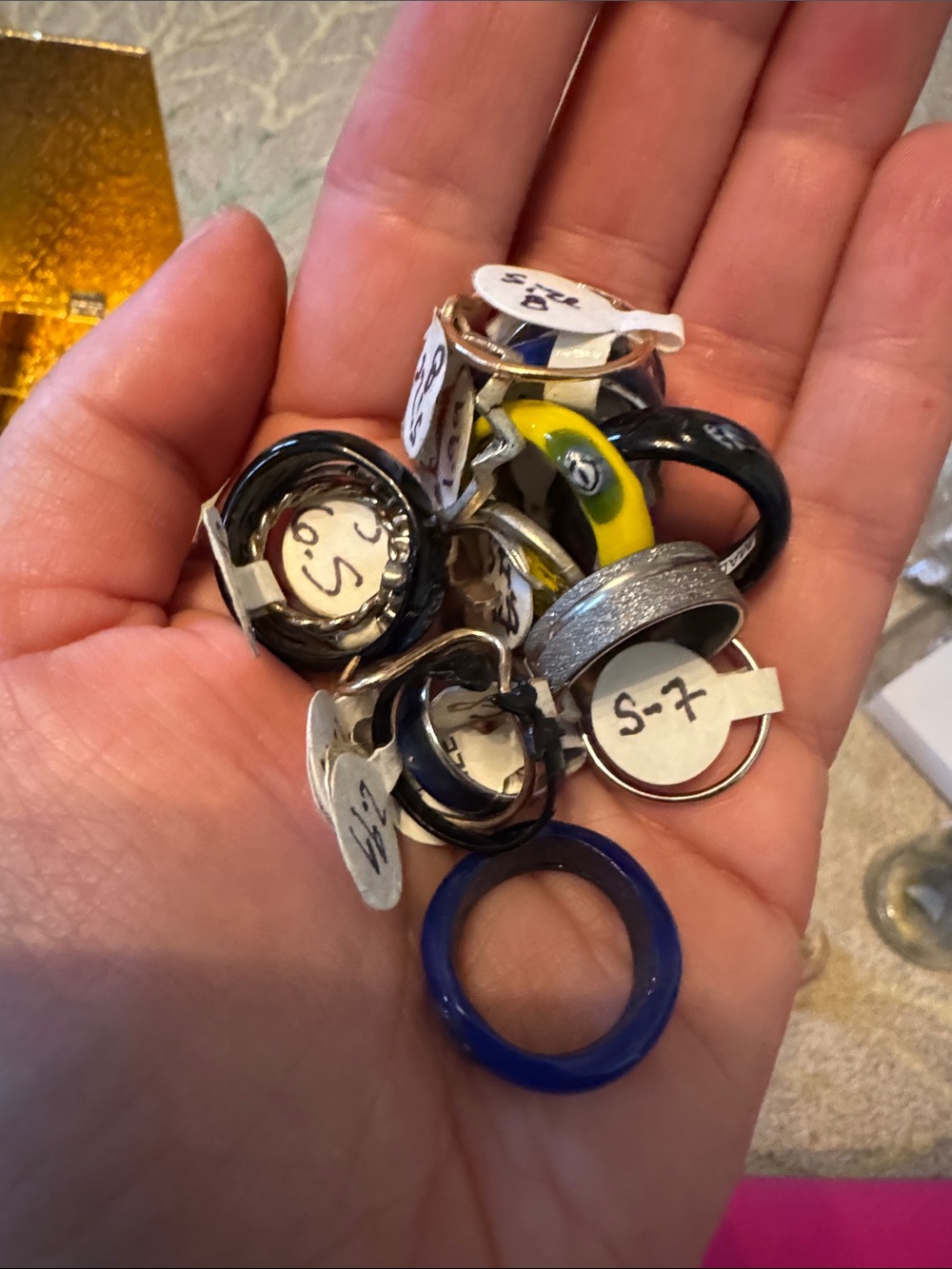 20 mixed size rings for retail F